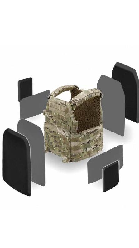 Tactical vest with surrounding armor plates.